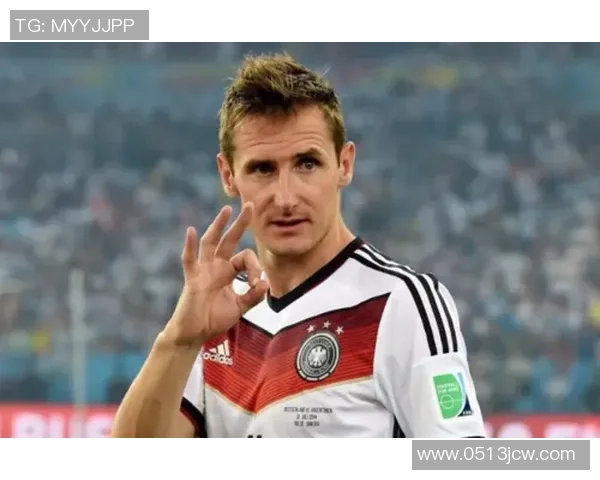 传奇射手米罗斯拉夫克洛泽的世界杯荣耀与德国足球辉煌历程 传奇射手米罗斯拉夫克洛泽的世界杯荣耀与德国足球辉煌历程