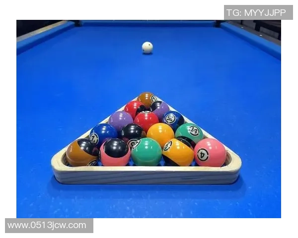 台球运动的技巧与策略探秘：从基础入门到高级对抗的全面解析