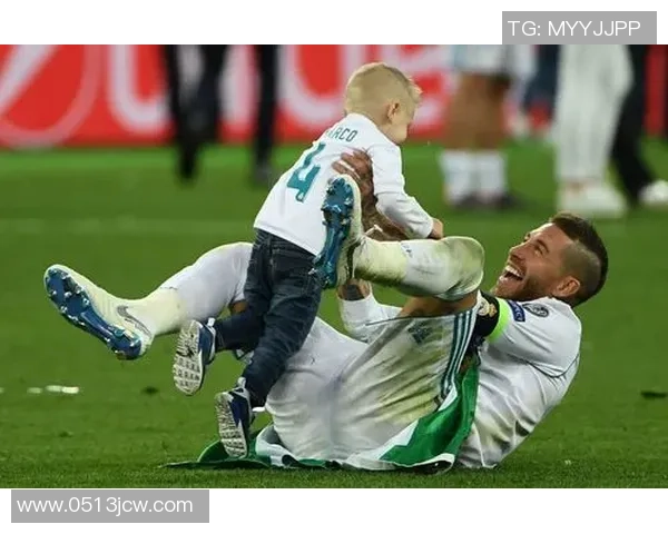 聚焦绿茵巨星成长之路探寻足球运动员背后的奋斗故事精神与荣耀