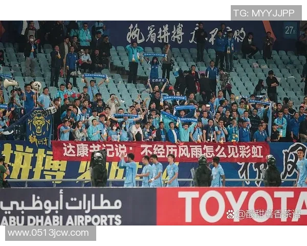 足球赛激烈对抗，最终比分揭晓，精彩瞬间令人回味无穷，胜负悬念跌宕起伏